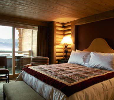 Фото LeCrans Hotel  2