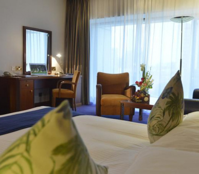 Картинка The Diplomat Radisson Blu Hotel, Residence 2 Фото The Diplomat Radisson Blu Hotel, Residence 2