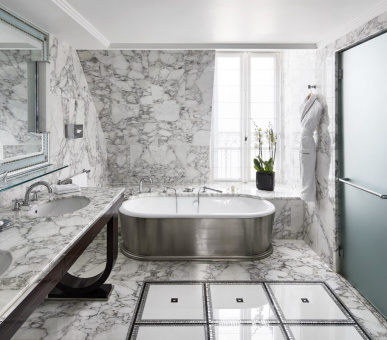 Фото Plaza Athenee Palace 16