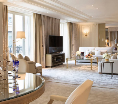 Фото Four Seasons Hotel George V, Paris 19