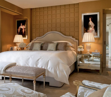 Фото Four Seasons Hotel George V, Paris 4