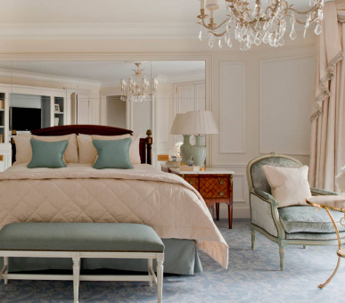 Фото Four Seasons Hotel George V, Paris 12