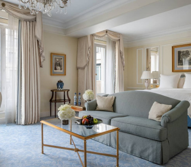 Фото Four Seasons Hotel George V, Paris 54