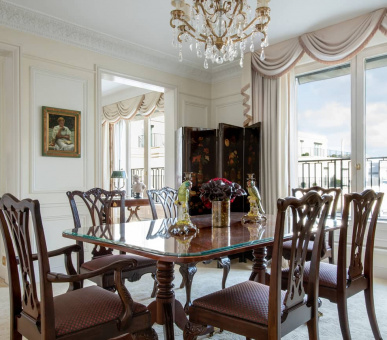 Фото Four Seasons Hotel George V, Paris 52