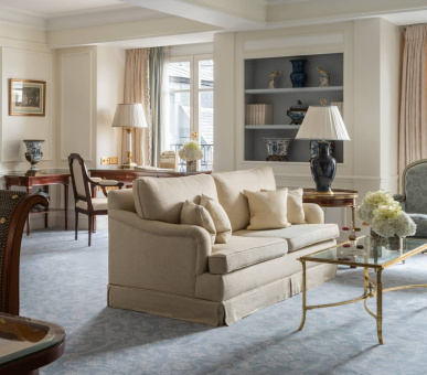 Фото Four Seasons Hotel George V, Paris 49