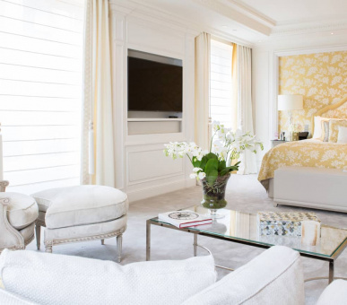 Фото Four Seasons Hotel George V, Paris 36