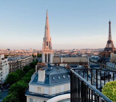 Фото Four Seasons Hotel George V, Paris 14