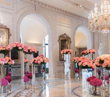 Фото Four Seasons Hotel George V, Paris 35