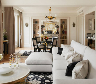 Фото Four Seasons Hotel George V, Paris 57