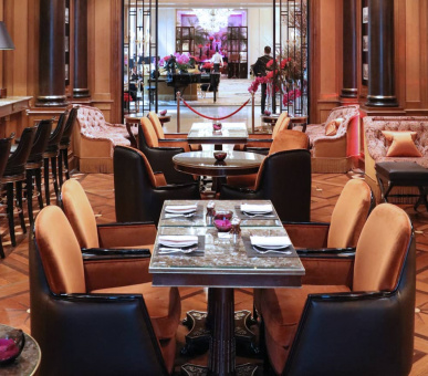 Фото Four Seasons Hotel George V, Paris 44