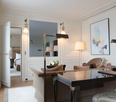 Фото La R?serve Paris Hotel 33