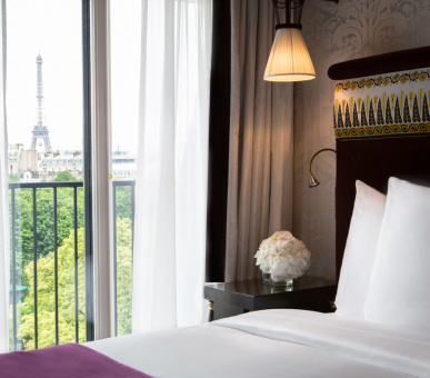Фото La R?serve Paris Hotel 13