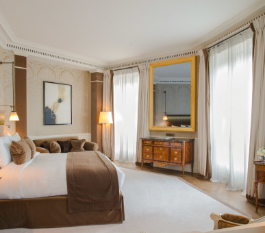 Фото La R?serve Paris Hotel 5