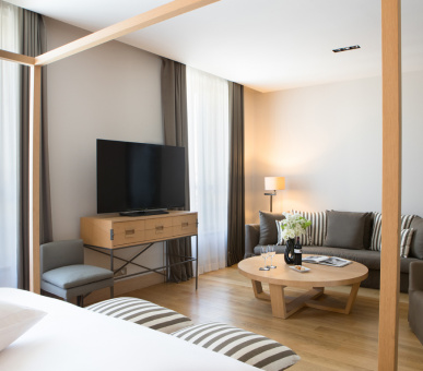 Фото La Reserve Apartments Paris 39