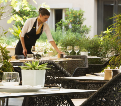 Фото Hotel de Paris Saint-Tropez 31