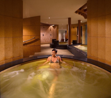 Фото Swissotel The Stamford 17