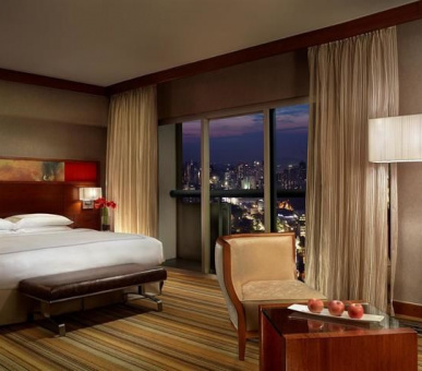 Фото Swissotel The Stamford 4