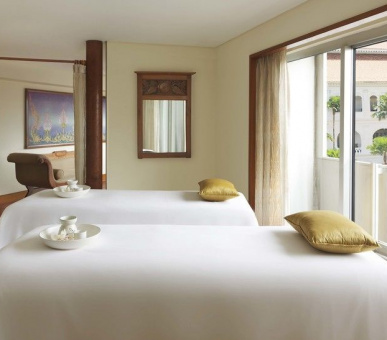 Фото Swissotel The Stamford 9