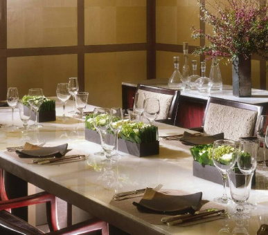 Фото Four Seasons Hotel Tokyo at Marunouchi (Япония, Токио) 5