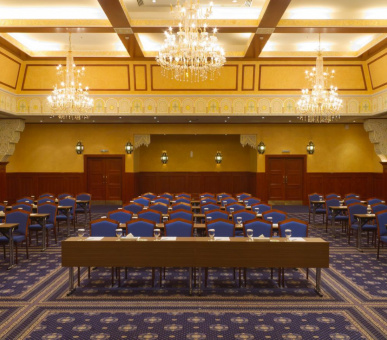 Фото Radisson Blue Resort Hotel Sharjah (ОАЭ, Шарджа) 21