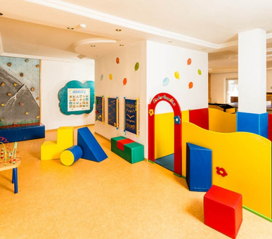 Фото Alpenroyal Grand Hotel 21