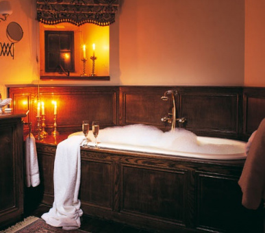 Фото Thornbury Castle (Великобритания, Замки Шотландии) 7