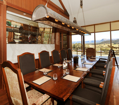 Фото Emirates One 56