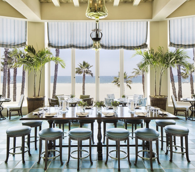 Фото Shutters on the Beach 28