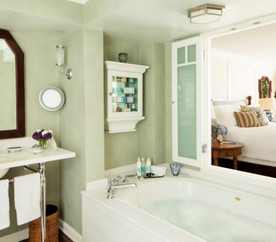 Фото Shutters on the Beach 11