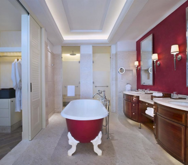 Картинка The Royal Begonia, a Luxury Collection Resort (Китай, Хайнань) 20 Фото The Royal Begonia, a Luxury Collection Resort (Китай, Хайнань) 20