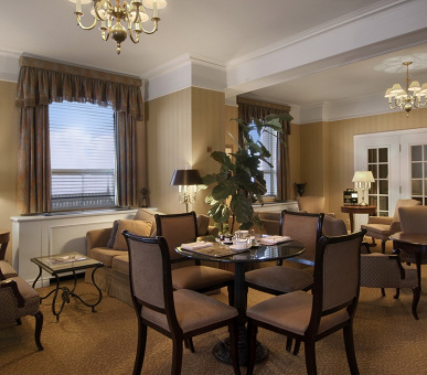 Фото Fairmont Le Chateau Frontenac (Канада, Квебек, штат Квебек) 45