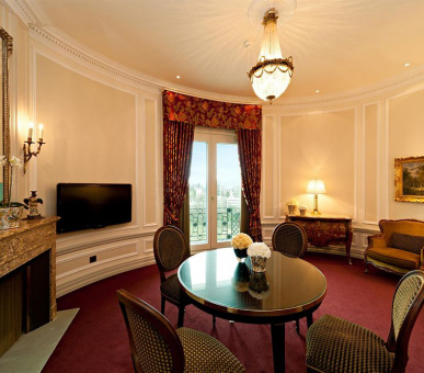 Картинка Bellevue Palace (Швейцария, Берн) 16 Фото Bellevue Palace (Швейцария, Берн) 16