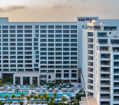 The St. Regis Aruba Resort