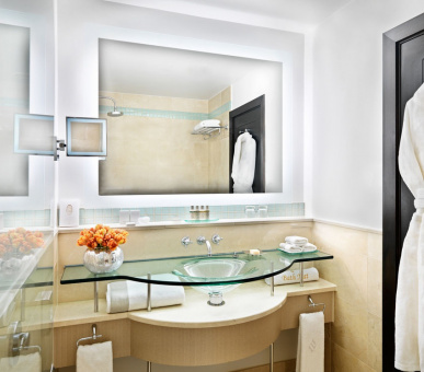 Фото Jumeirah Carlton Tower 20