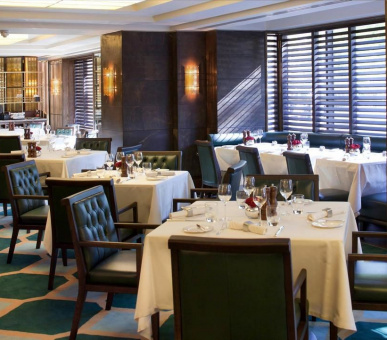 Фото Jumeirah Carlton Tower 30