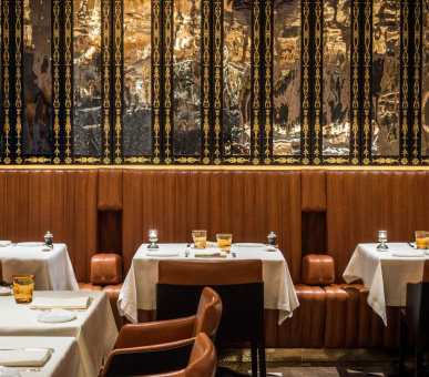 Фото The Dorchester 31