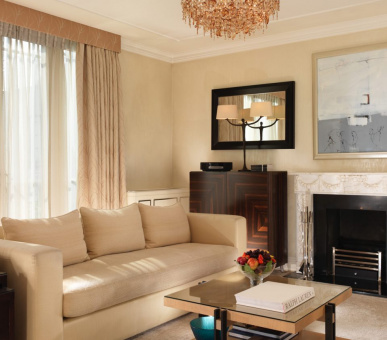 Фото The Dorchester 63