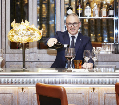 Фото The Dorchester 30