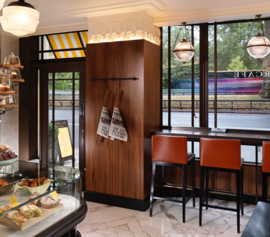 Фото The Dorchester 43