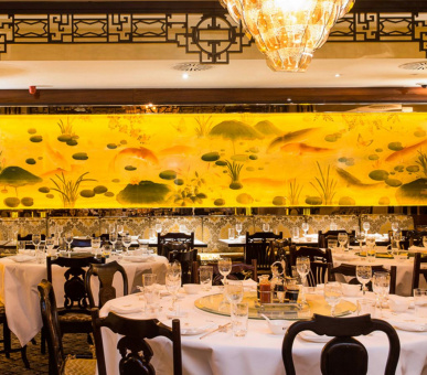 Фото The Dorchester 39